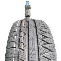 215/45R17 R-A3 - Opona zimowa bieżnikowana