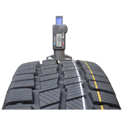 215/75R16C AGIS A-S - Opony całoroczne dostawcze bieżnikowane